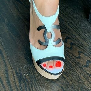 Chanel Vintage CC Hardware heel